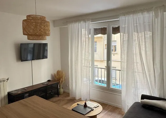 Appartamento Charming 2p Center For 4