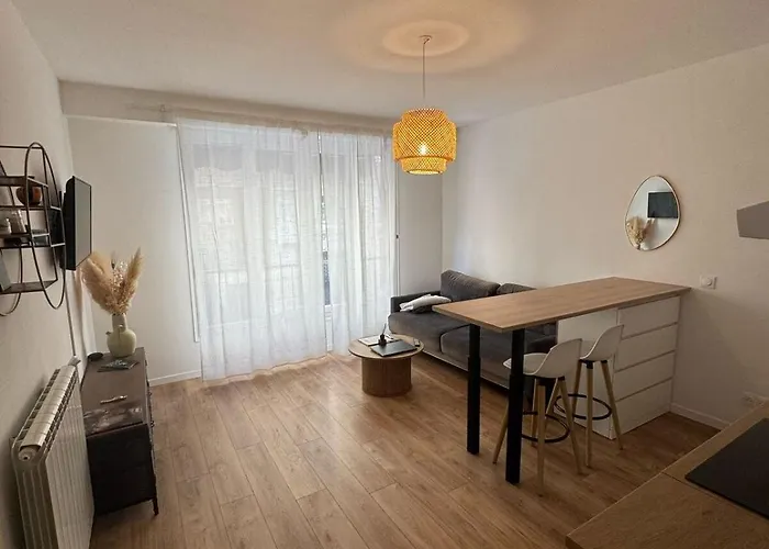 Charming 2p Center For 4 Appartamento *