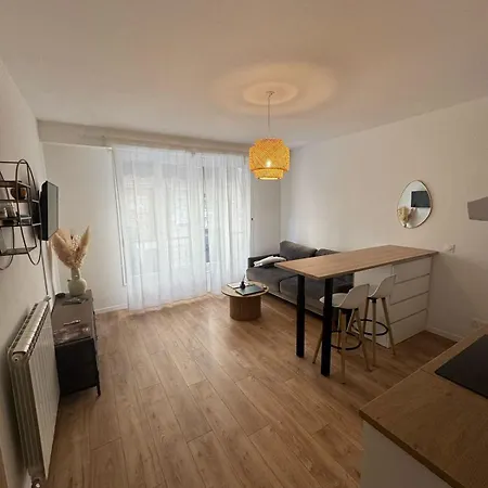 Charming 2p Center For 4 Apartamento *